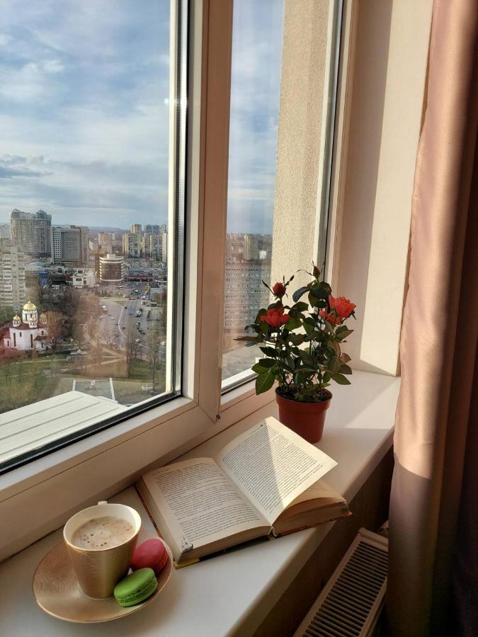Студія З Неймовірним Краєвидом Біля М Лівобережна Ліфт Інтернет Працює Kiev Extérieur photo